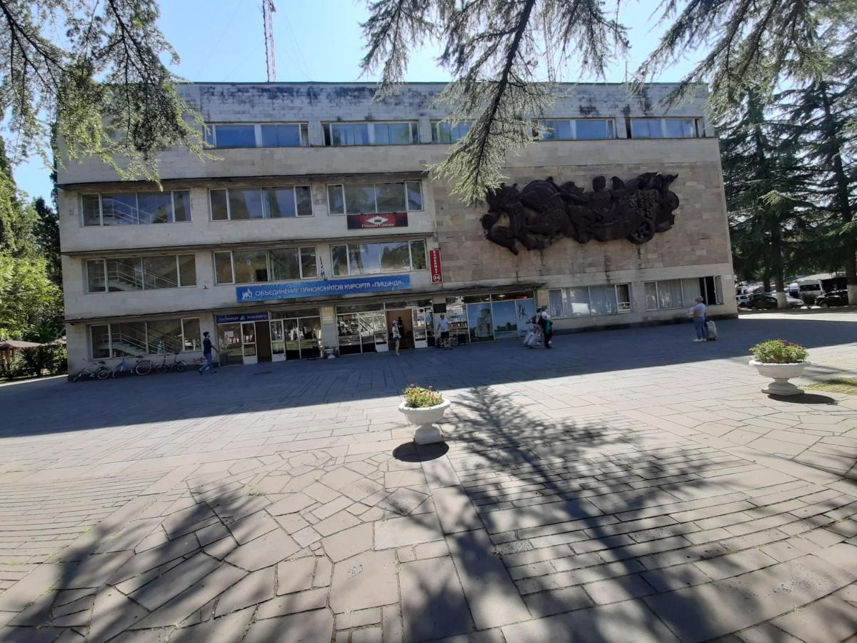 Гостиница "Курорт" Pizunda Esterno foto
