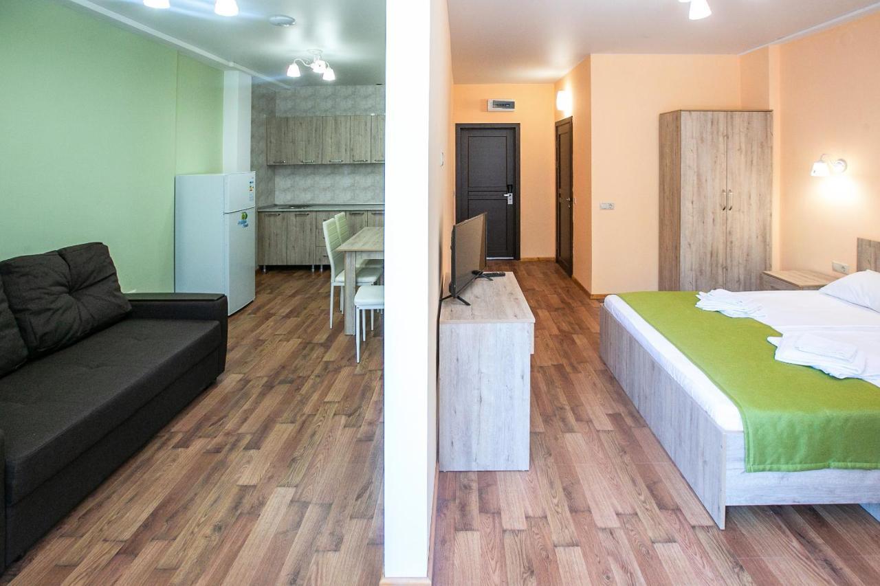 Гостиница "Курорт" Pizunda Esterno foto